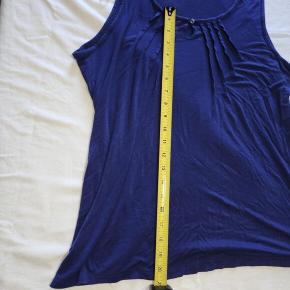 Croft & Barrow Womens Sleeveless Blouse Blue Size L Button Accent Front Casual - Picture 4 of 5